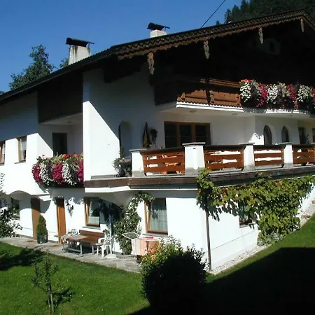 Schiestl Apartament *